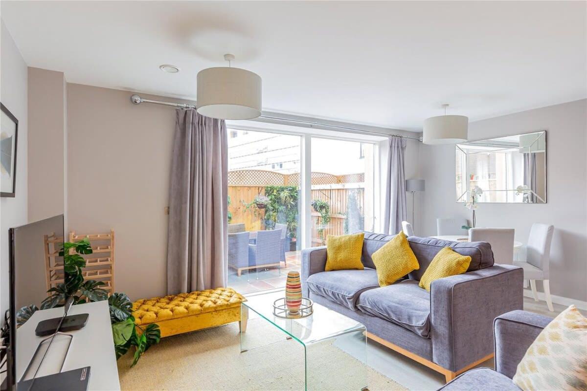 Deluxe Apartment Near Cabot Circus W Parking Sleeps 5 布里斯托 外观 照片