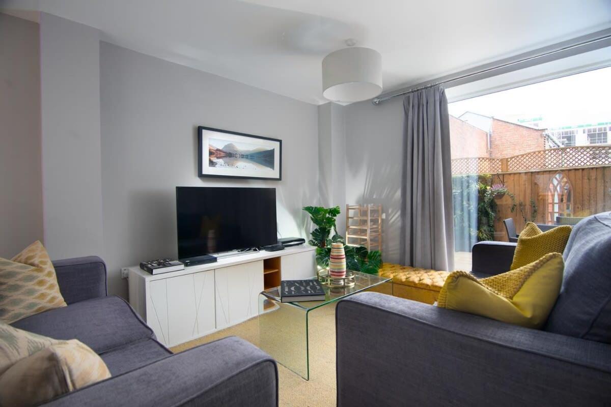 Deluxe Apartment Near Cabot Circus W Parking Sleeps 5 布里斯托 外观 照片